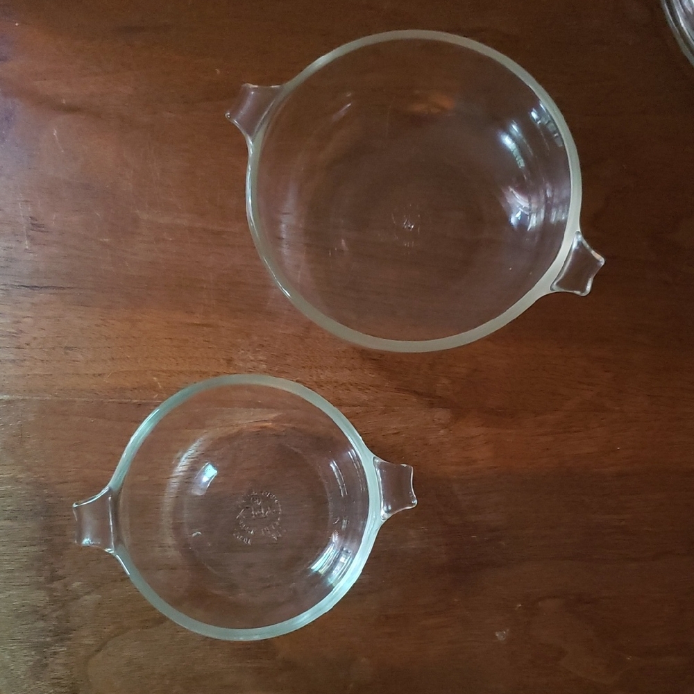 2 Vintage Pyrex Oven safe Bowls